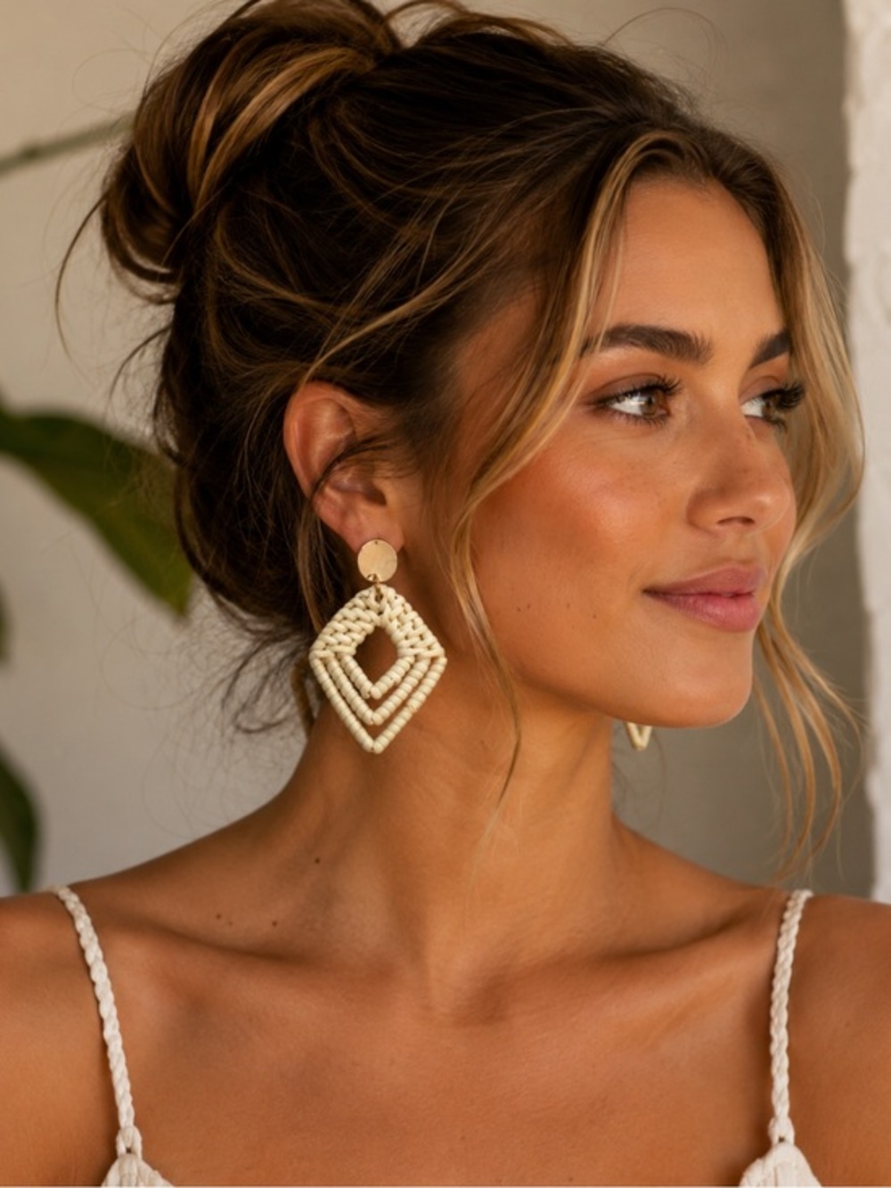 Cream Woven Raffia Statement Drop Earrings Gold Tone Boho Geometric
